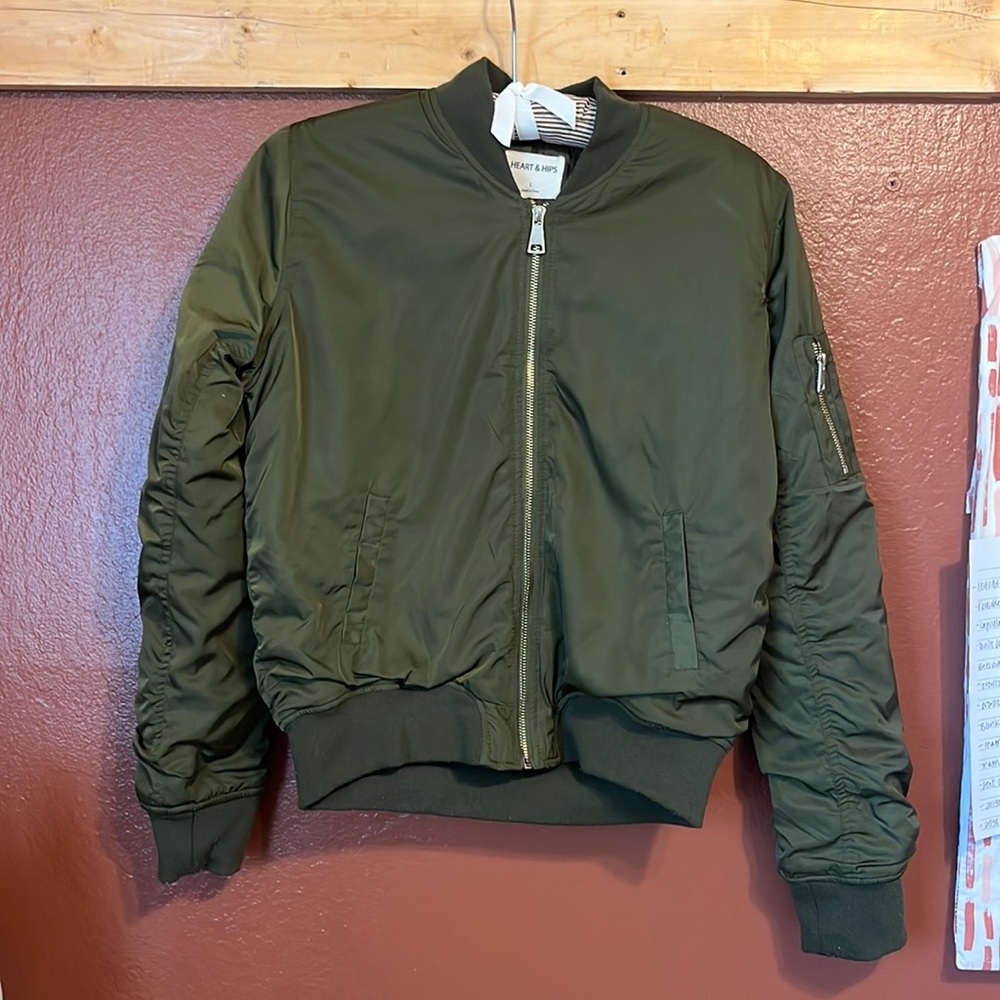 Olive green bomber style jacket - Picture 1 of 10